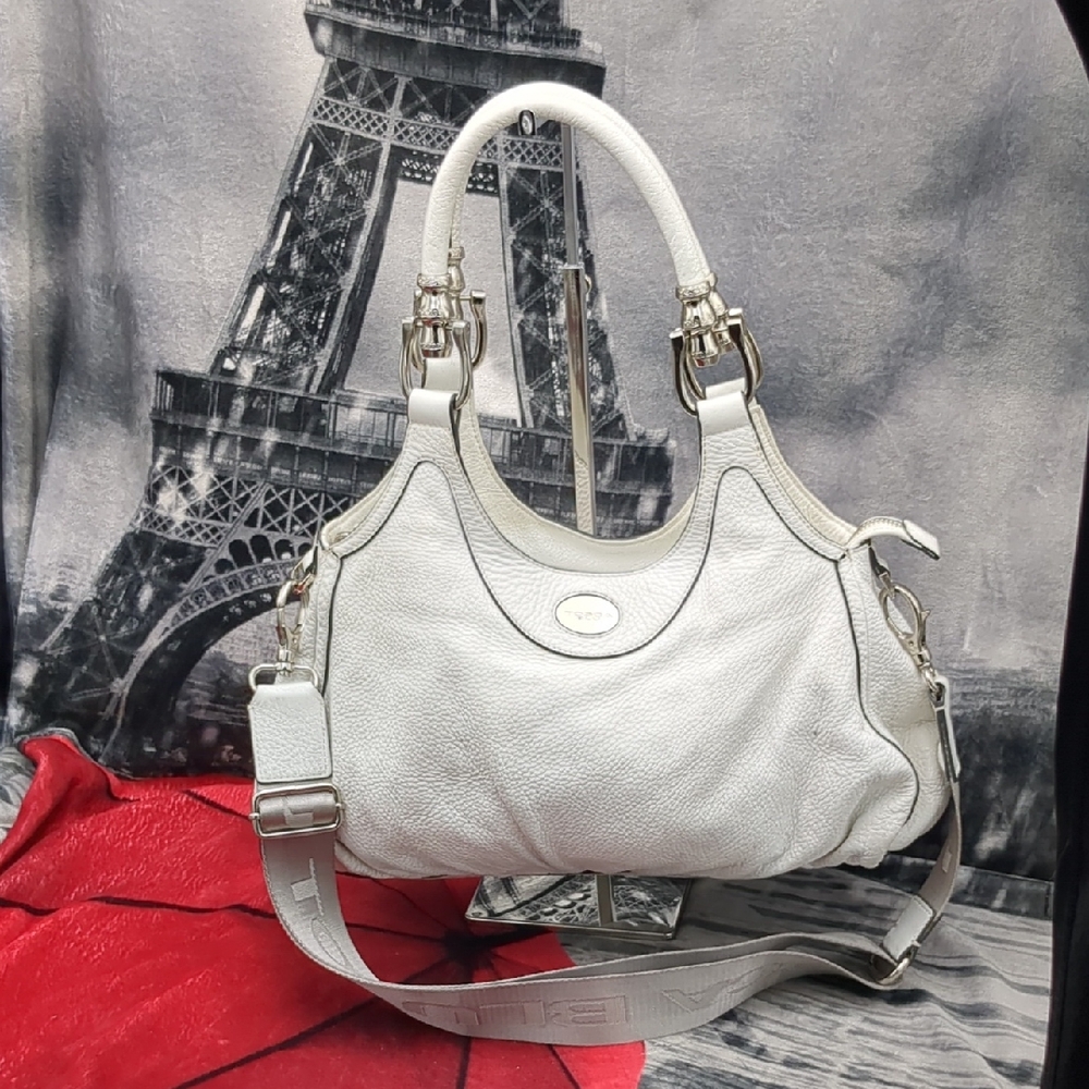 TOSCA BLU White Pebbled Leather Shoulder Bag with Detachable Strap